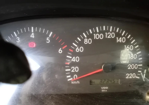 Toyota Corolla cena 5000 przebieg: 320000, rok produkcji 2003 z Trzebiatów małe 7